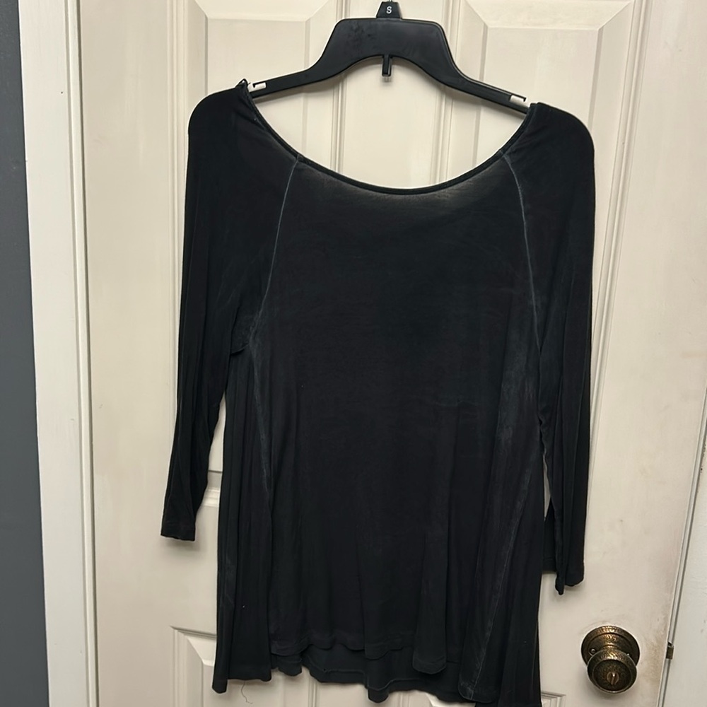 Flow-y strappyback, distressed-look, black gray top!